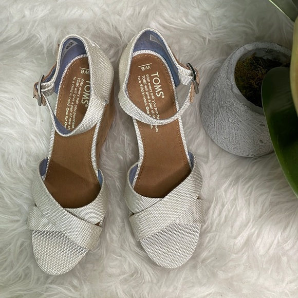 TOMS Sienna Wedge Sandal - Picture 2 of 12
